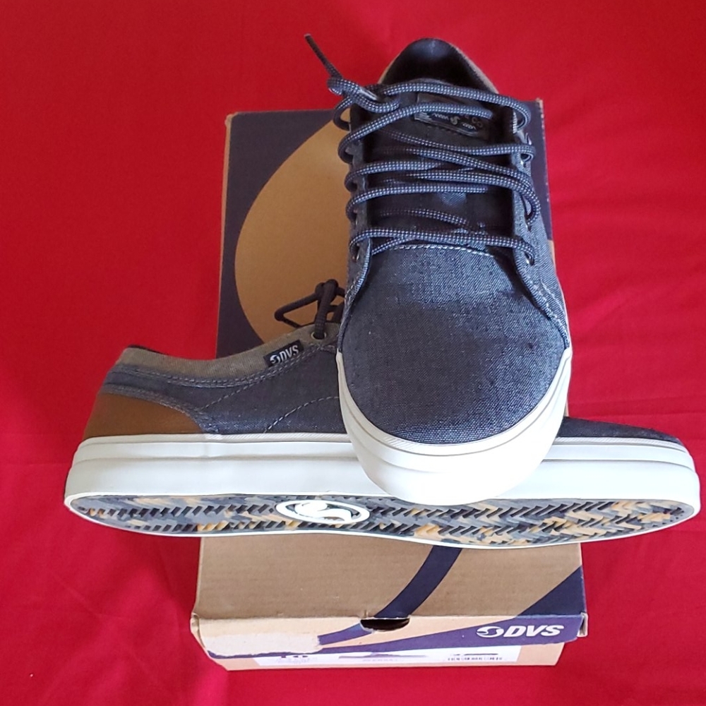 DVS Shoes Aversa + blue w/grey size 10